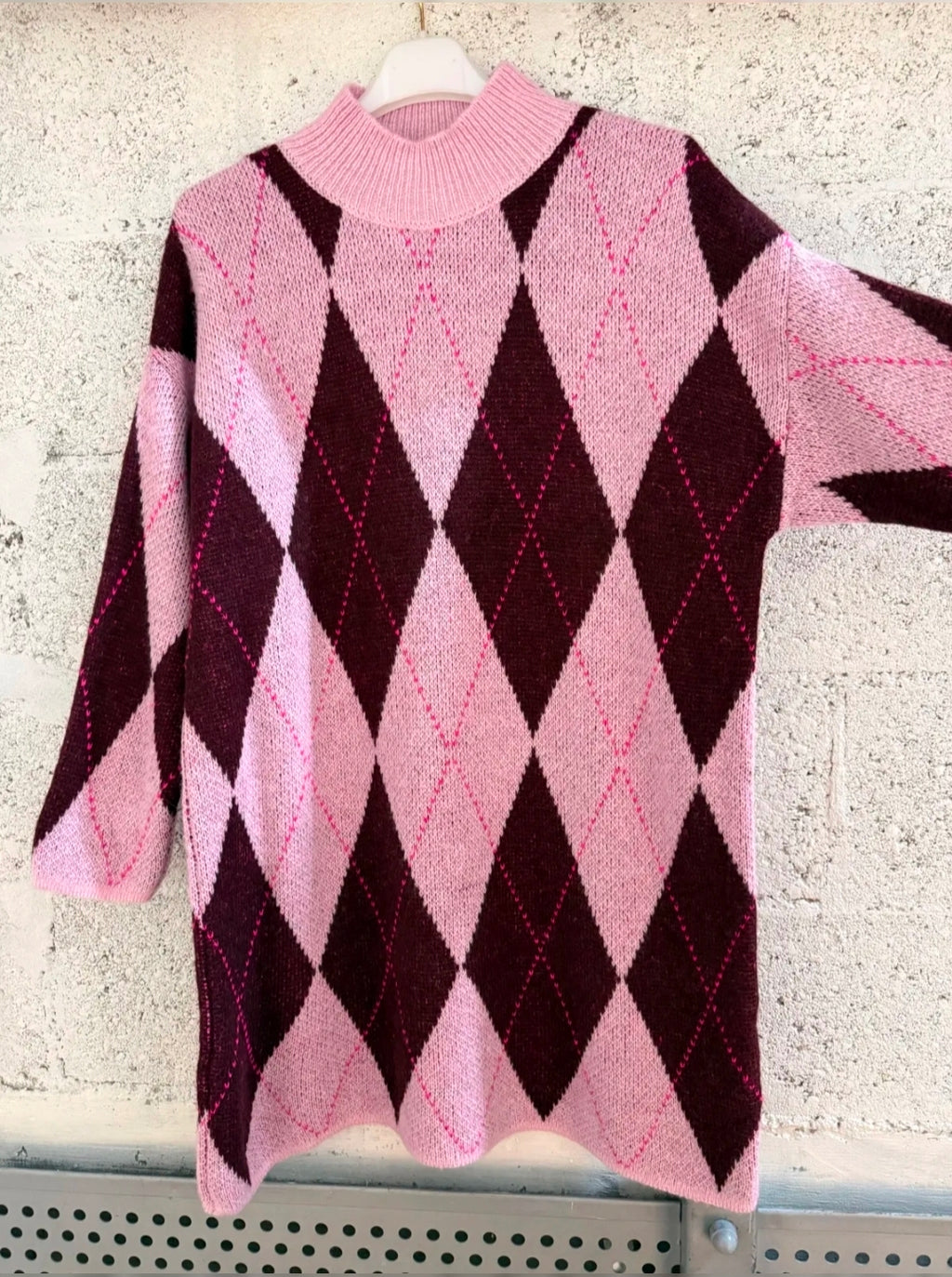 Robe pull motif Argyle